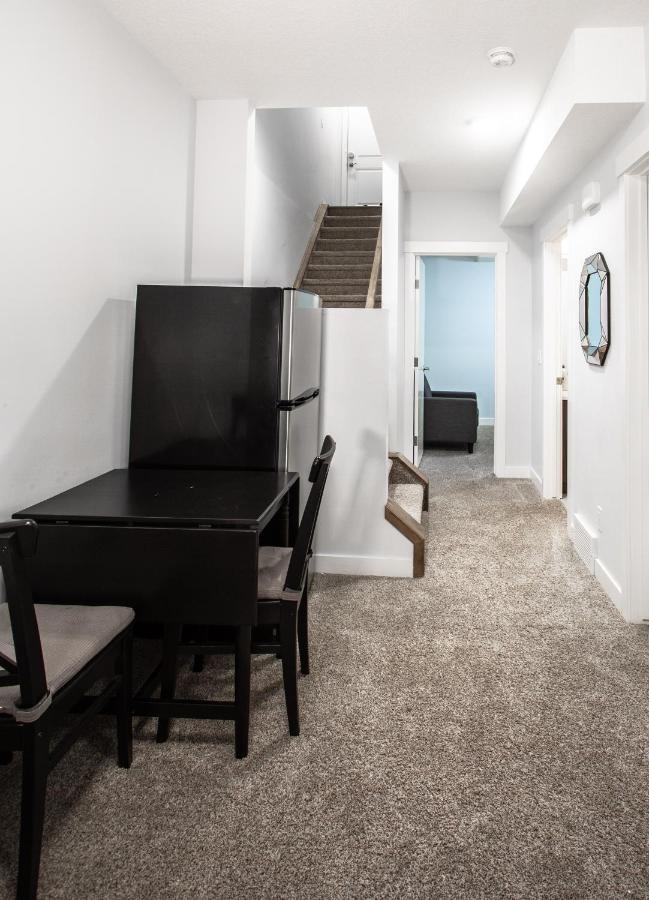 Three-Bedroom House With Walk-In Closet #29 Sunalta Downtown YYC Buitenkant foto